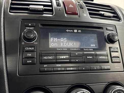 Used 2015 Subaru Forester 2.5i Premium w/ All-Weather Package image 18