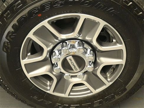 New 2026 Ford F250 Lariat w/ FX4 Off-Road Package image 9