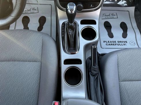 Used 2016 Chevrolet Malibu LS FWD image 17