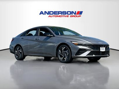New 2025 Hyundai Elantra SEL