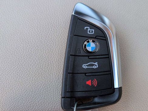 Used 2021 BMW 330e xDrive w/ Premium Package AWD/4WD image 37