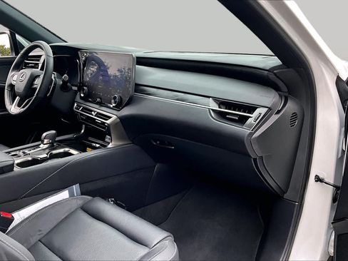 Used 2024 Lexus RX 350 FWD w/ Convenience Package image 18
