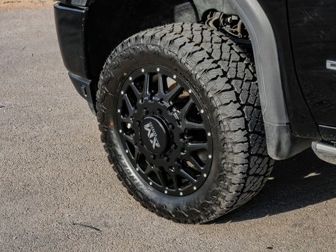 Used 2023 GMC Sierra 3500 Denali w/ Denali Ultimate Package image 64