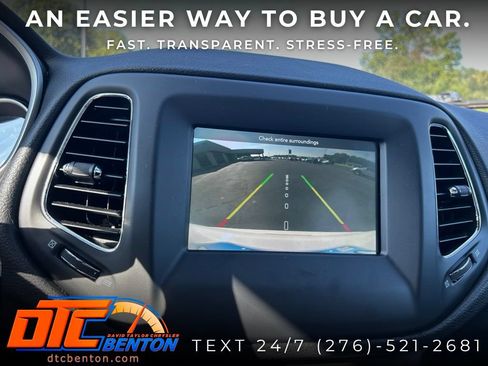 Used 2020 Jeep Compass Latitude w/ Popular Equipment Group AWD/4WD image 11