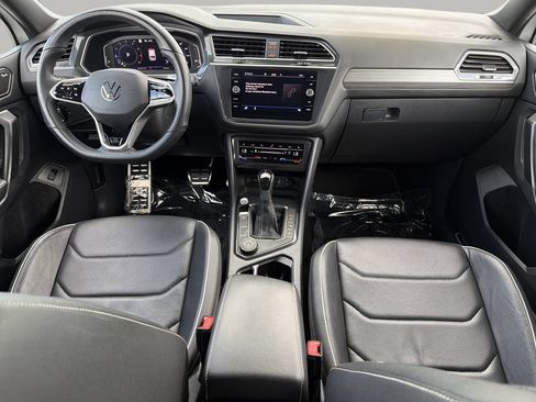 Used 2022 Volkswagen Tiguan SEL R-Line AWD/4WD image 13