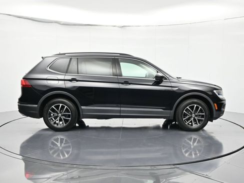 Used 2021 Volkswagen Tiguan SE image 4