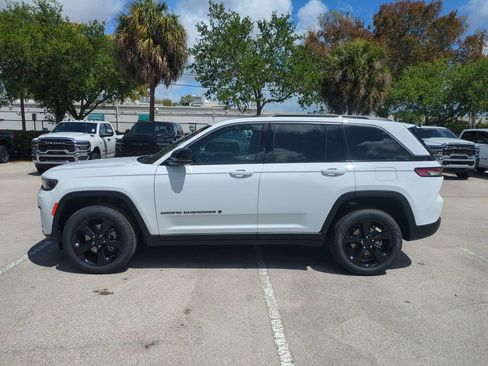 New 2026 Jeep Grand Cherokee Limited image 8
