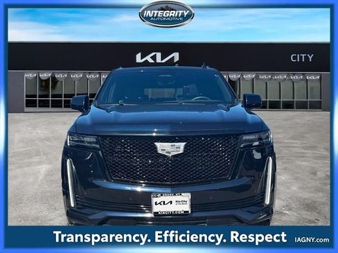 Used 2024 Cadillac Escalade Sport w/ LPO, ONYX Package AWD/4WD image 2
