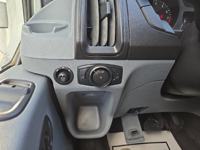 Used 2018 Ford Transit 150 130 Low Roof RWD image 21