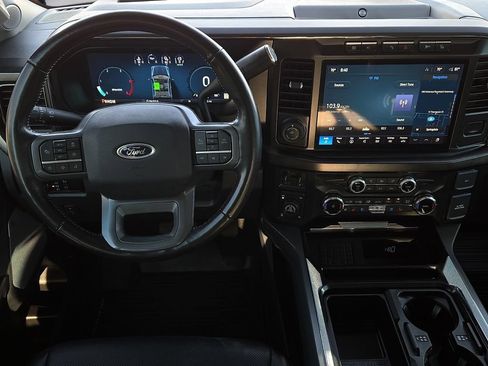 Used 2023 Ford F250 Lariat w/ Lariat Ultimate Package AWD/4WD image 10