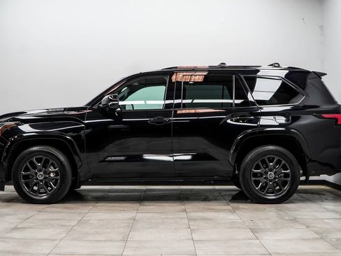 Used 2024 Toyota Sequoia Platinum image 10