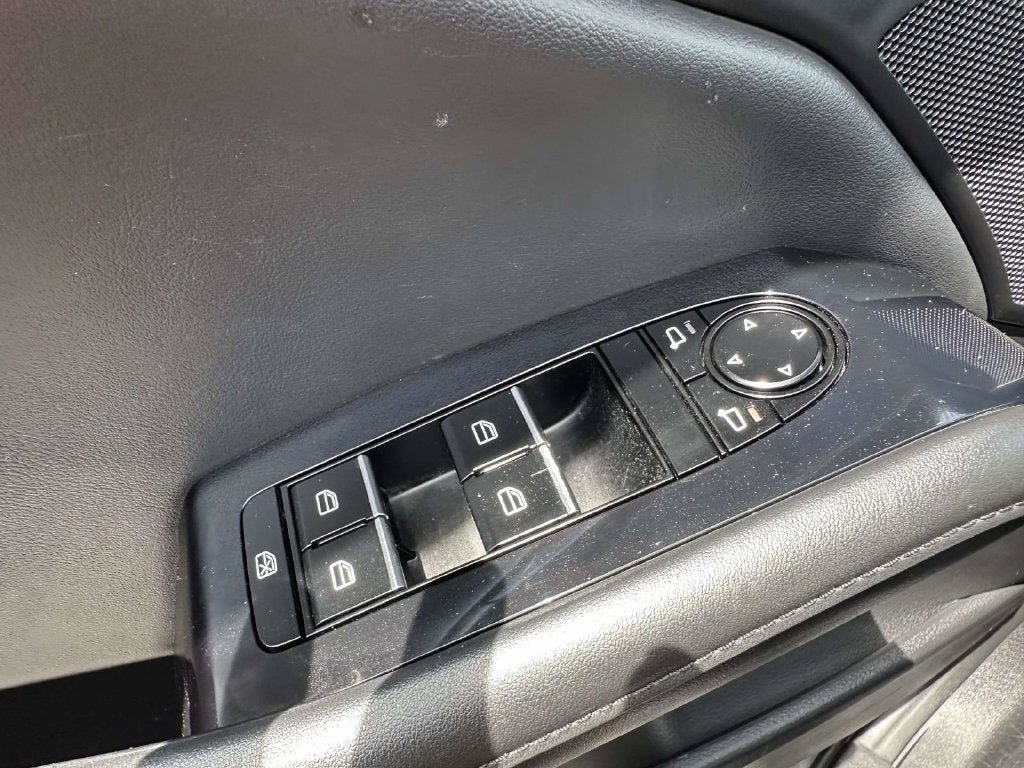 Used 2024 MAZDA MAZDA3 s FWD image 30