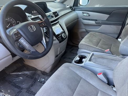 Used 2015 Honda Odyssey EX image 4
