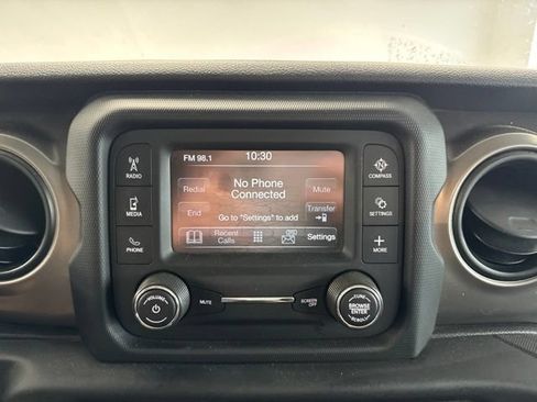 Used 2019 Jeep Wrangler Unlimited Sport S AWD/4WD image 16