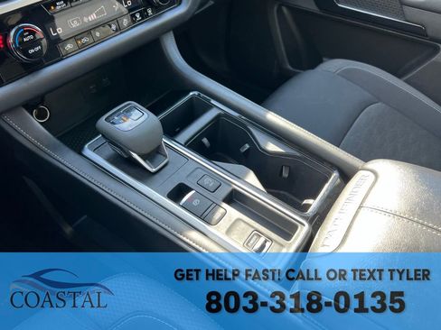 Used 2024 Nissan Pathfinder SV image 40