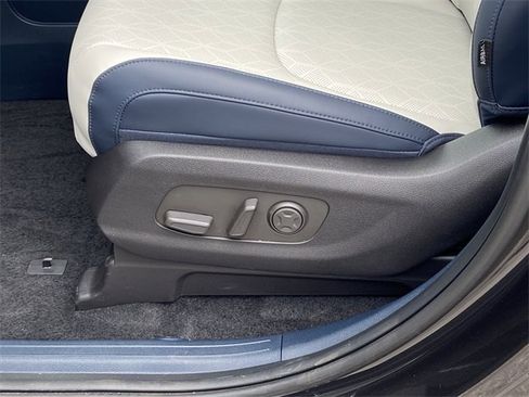 New 2026 Kia Carnival SX image 18