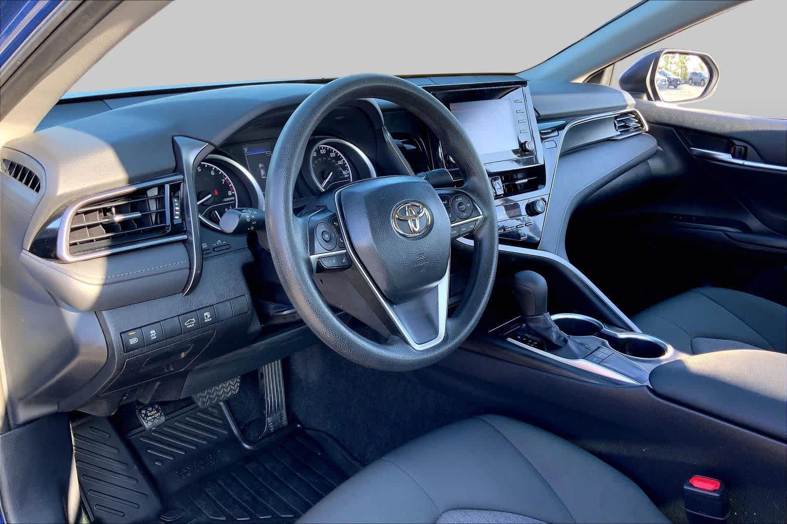 Used 2023 Toyota Camry LE FWD image 17