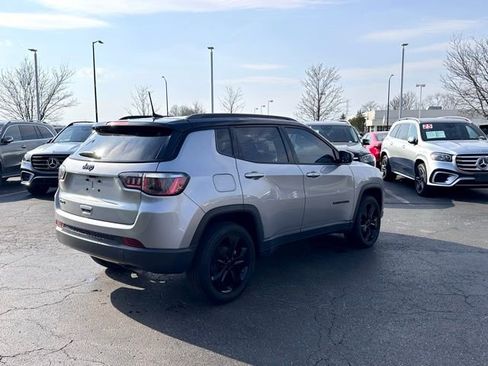 Used 2020 Jeep Compass Latitude AWD/4WD image 9