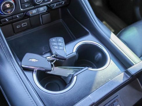 Used 2021 Chevrolet Tahoe Z71 w/ Rear Media and Nav Package image 27