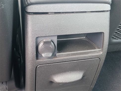 Used 2009 Chevrolet Malibu LT image 15