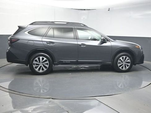 Used 2020 Subaru Outback Premium AWD/4WD image 8
