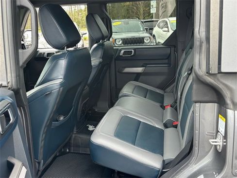 Used 2023 Ford Bronco Outer Banks image 6