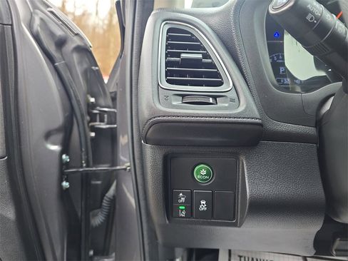 Used 2019 Honda HR-V EX image 14