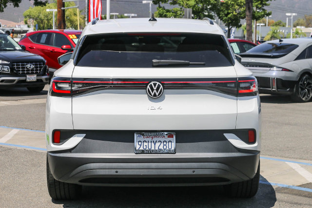 Used 2023 Volkswagen ID.4 Pro RWD image 9