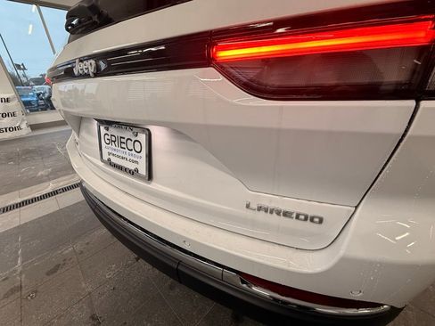 New 2025 Jeep Grand Cherokee Laredo X w/ Luxury Tech Group I image 7