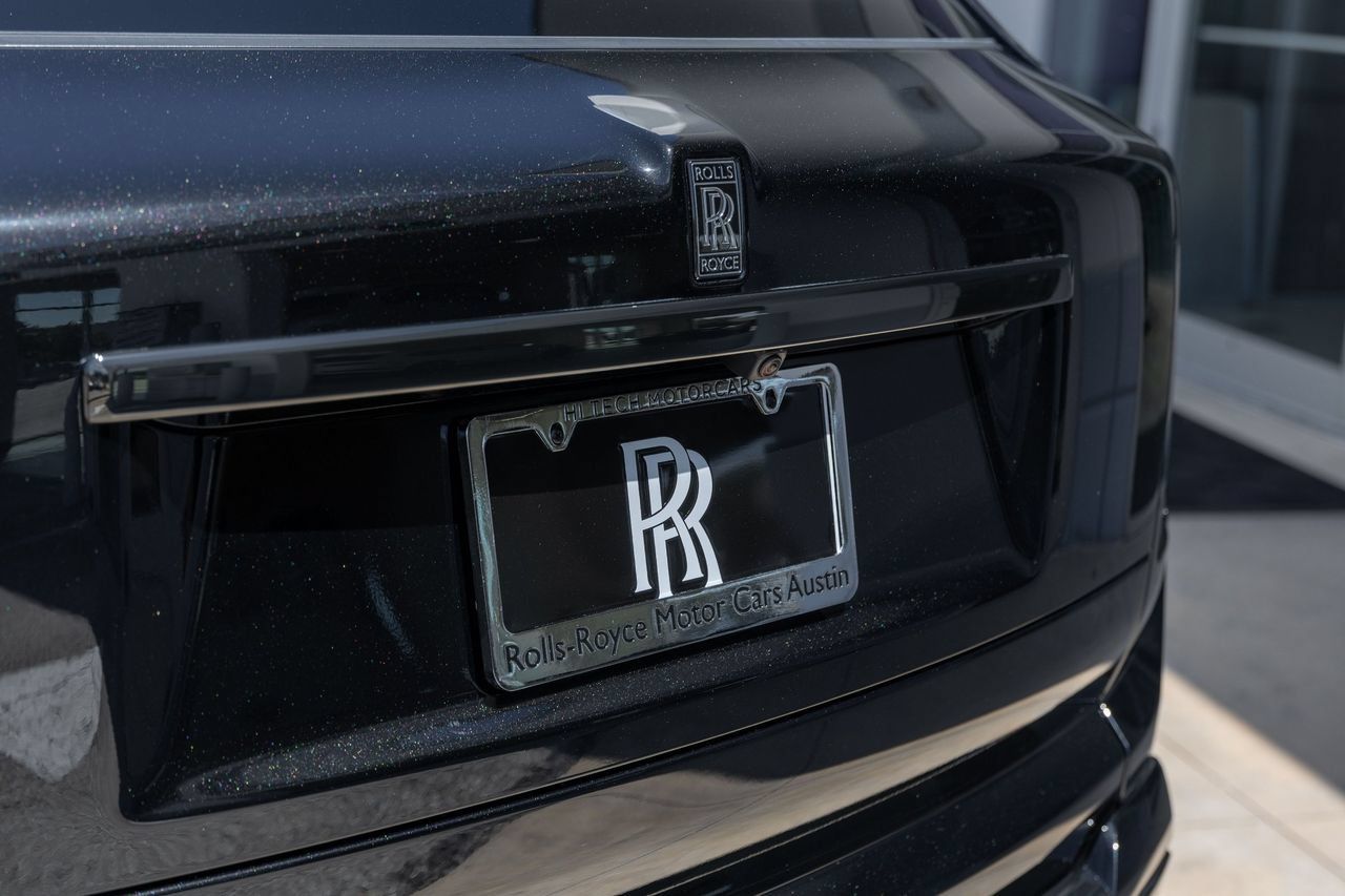 New 2027 Rolls-Royce Cullinan Black Badge AWD/4WD image 10