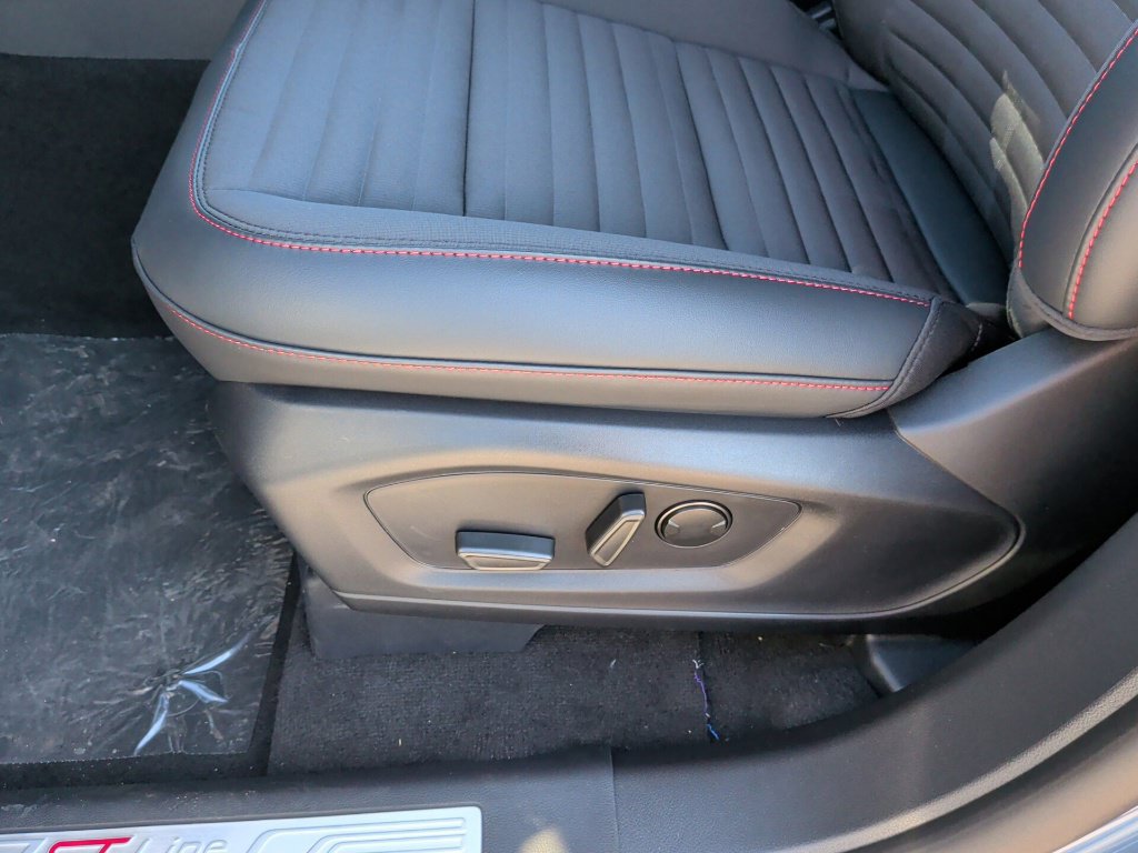 New 2026 Ford Explorer ST-Line w/ ST-Line Street Pack RWD image 15