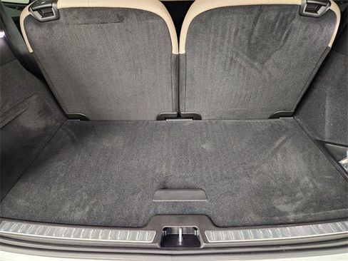 New 2026 Volvo XC90 B6 Plus w/ Protection Package Premier image 34