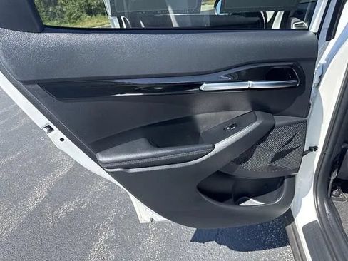 Certified 2024 Kia Seltos S FWD image 13