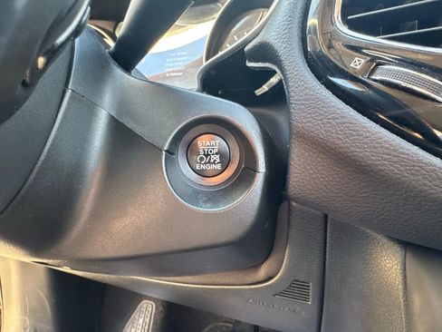 Used 2019 Jeep Compass Limited image 44