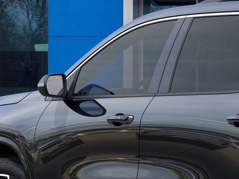 New 2026 Chevrolet Traverse High Country w/ LPO, Floor Liner Package AWD/4WD image 12