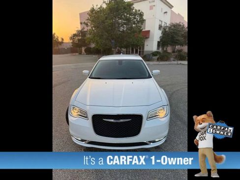 Used 2021 Chrysler 300 Touring L RWD image 14