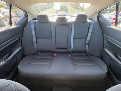 Used 2025 Nissan Altima 2.5 SV FWD image 39