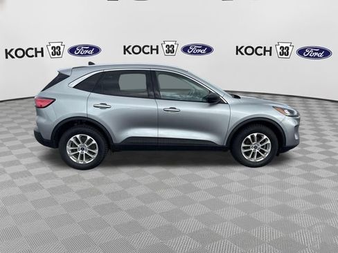 Used 2022 Ford Escape SE w/ Cold Weather Package AWD/4WD image 9