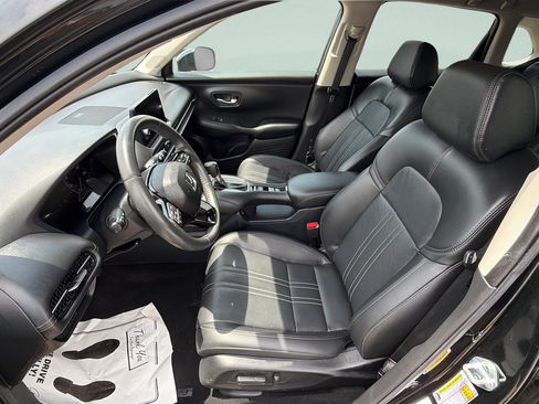 Used 2024 Honda HR-V EX-L image 17