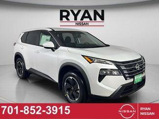 New 2026 Nissan Rogue SV w/ Cold Weather Package 360° Tour