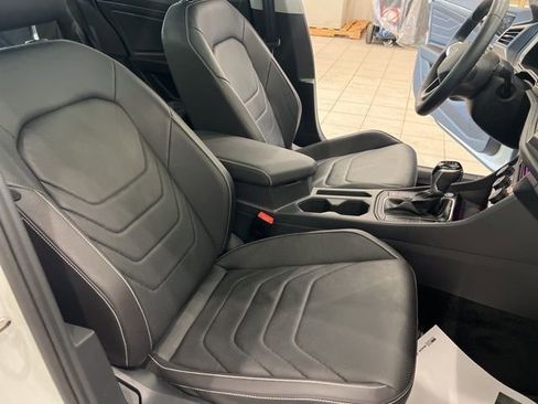 Used 2024 Volkswagen Jetta SEL FWD image 20