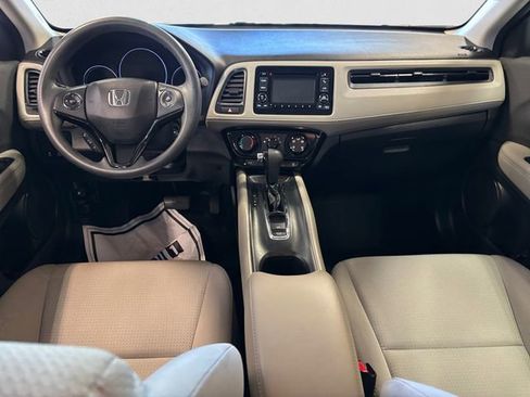 Used 2022 Honda HR-V LX image 11