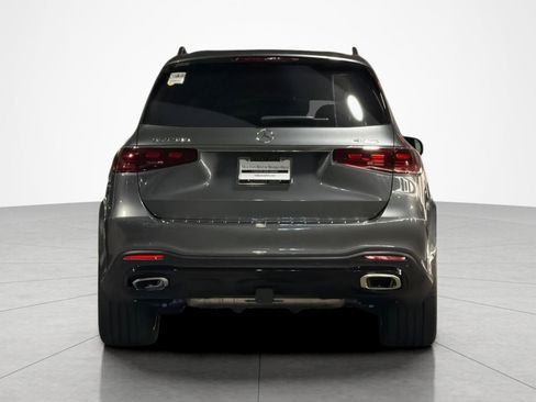 New 2026 Mercedes-Benz GLS 580 4MATIC image 4