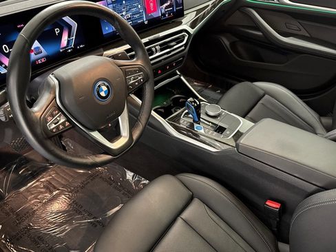 Certified 2023 BMW i4 eDrive35 image 4