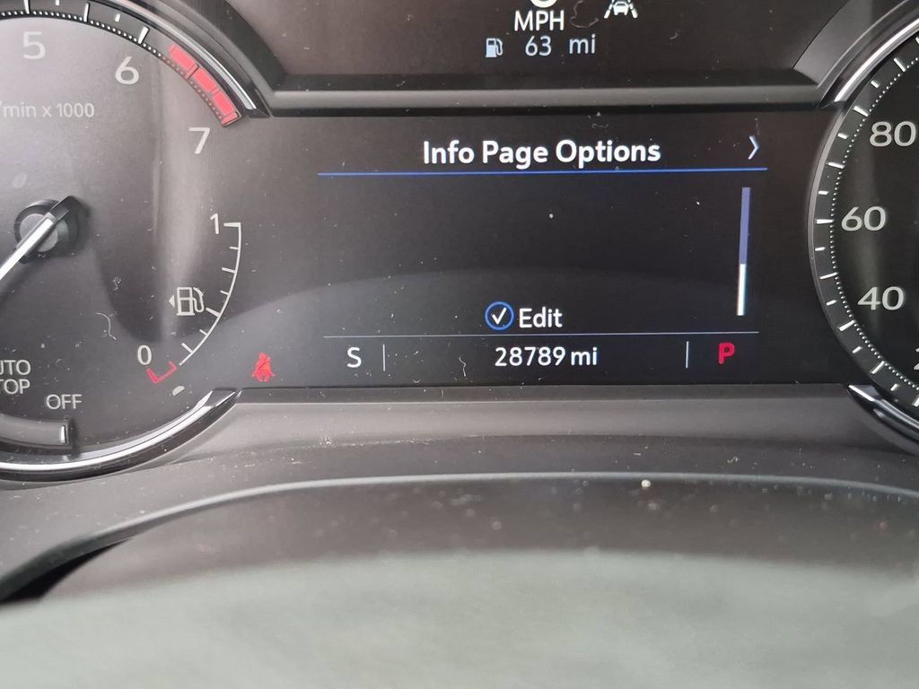 Certified 2023 Cadillac XT6 Luxury FWD image 4