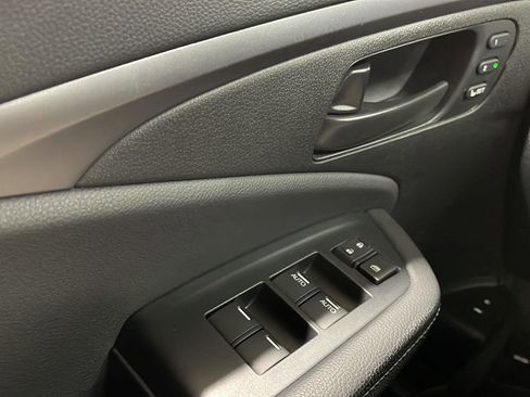 Used 2023 Honda Passport EX-L image 14