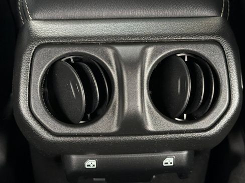 Used 2023 Jeep Wrangler Unlimited Sahara w/ Cold Weather Group AWD/4WD image 14