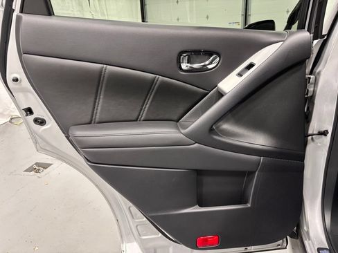 Used 2013 Nissan Murano SL AWD/4WD image 37