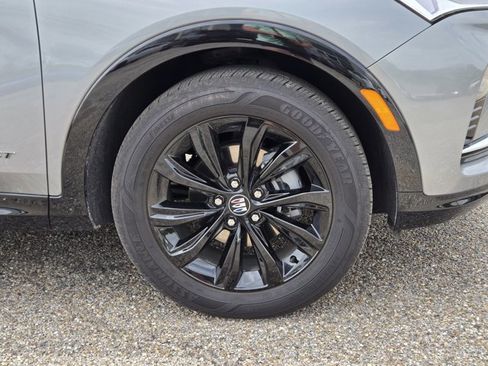 Used 2025 Buick Envista Sport Touring FWD image 4