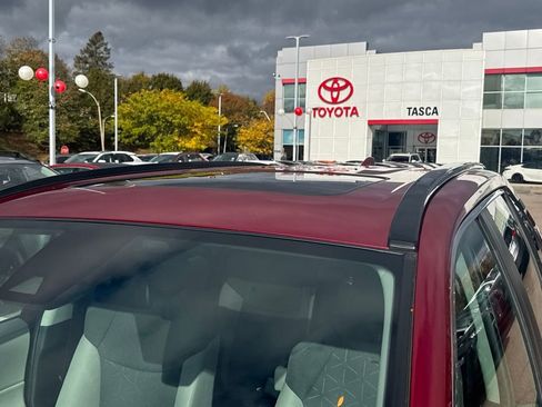 Used 2023 Toyota RAV4 XLE image 46